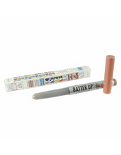 Laden Sie das Bild in den Galerie-Viewer, Batter Up - Lidschatten Stift